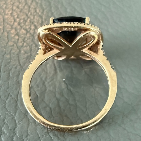 Elegant Brown Topaz Center Gemstone Ring W/chocolate diamonds, Rose Gold Band - Picture 4 of 5